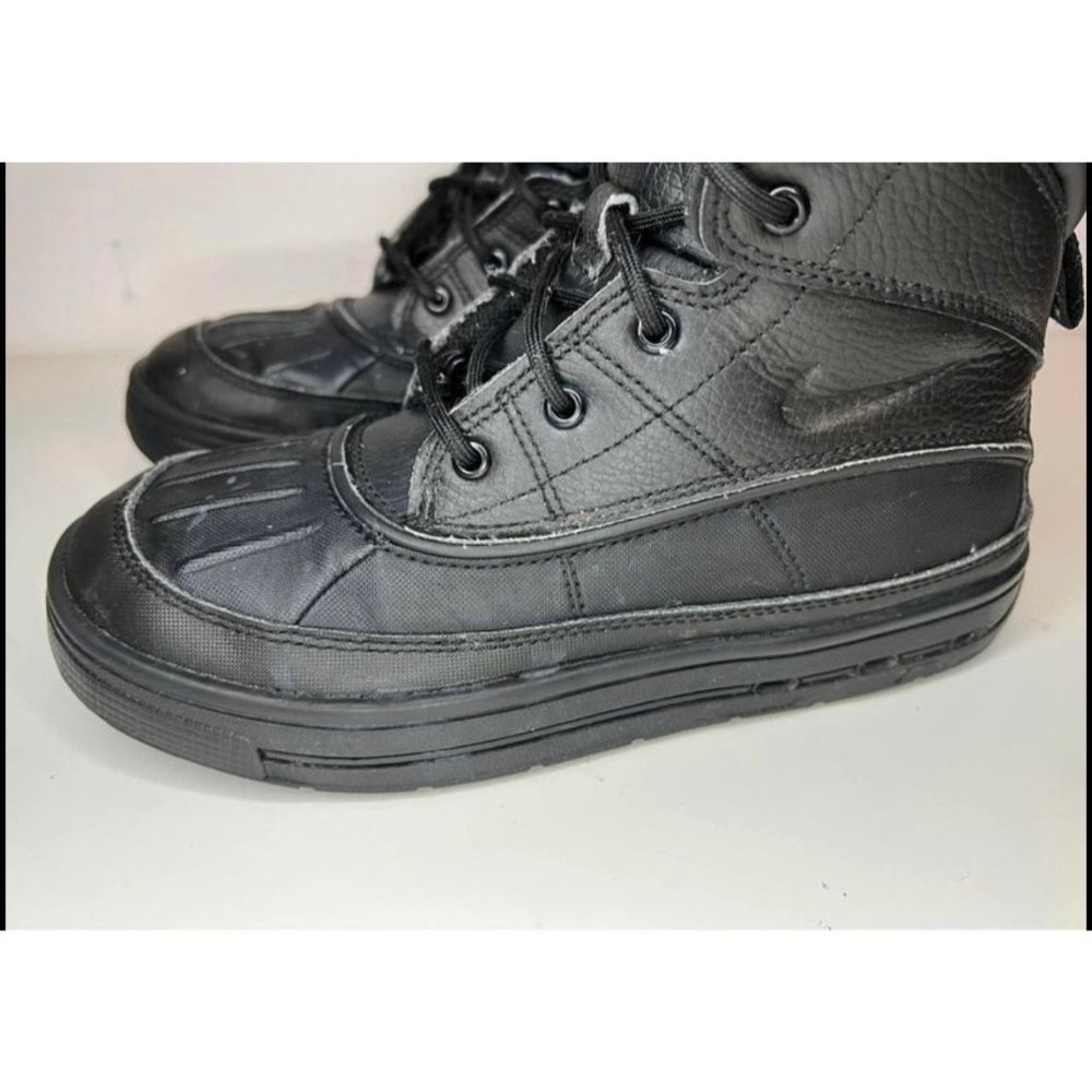 Nike Woodside 2 High Youth Boy Triple Black Lace Up High Top Boots Youth Size 3Y - Picture 3 of 10